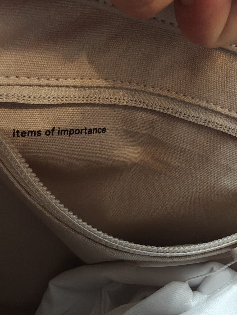 🌵 Lululemon Leather Alternative Shoulder Bag Purse 8L Cashew MSRP $228 NWT - Picture 13 of 16